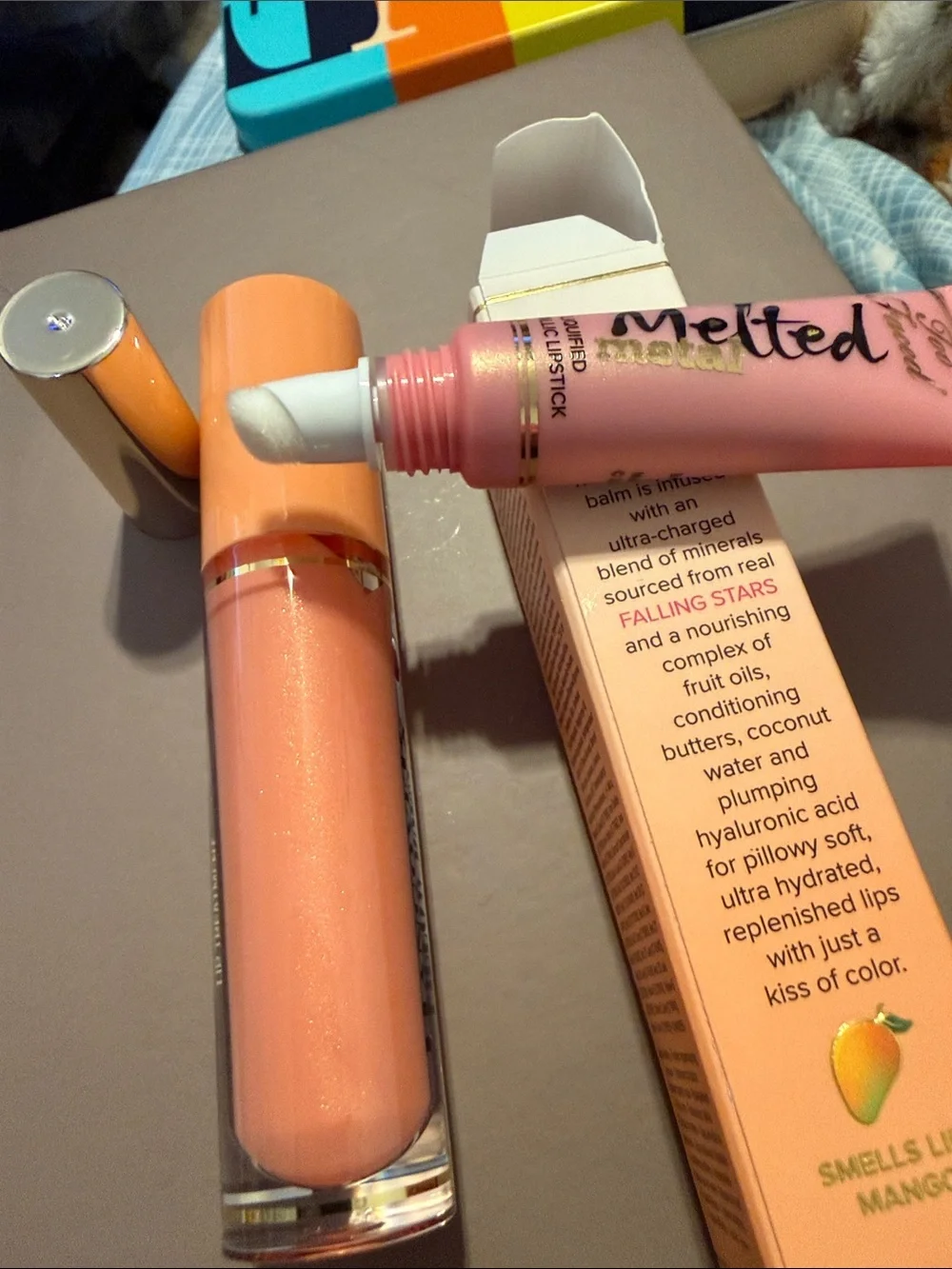 Too Faced Hangover Pillow Balm Lip Treatment - Mango Kiss Peach-Orange